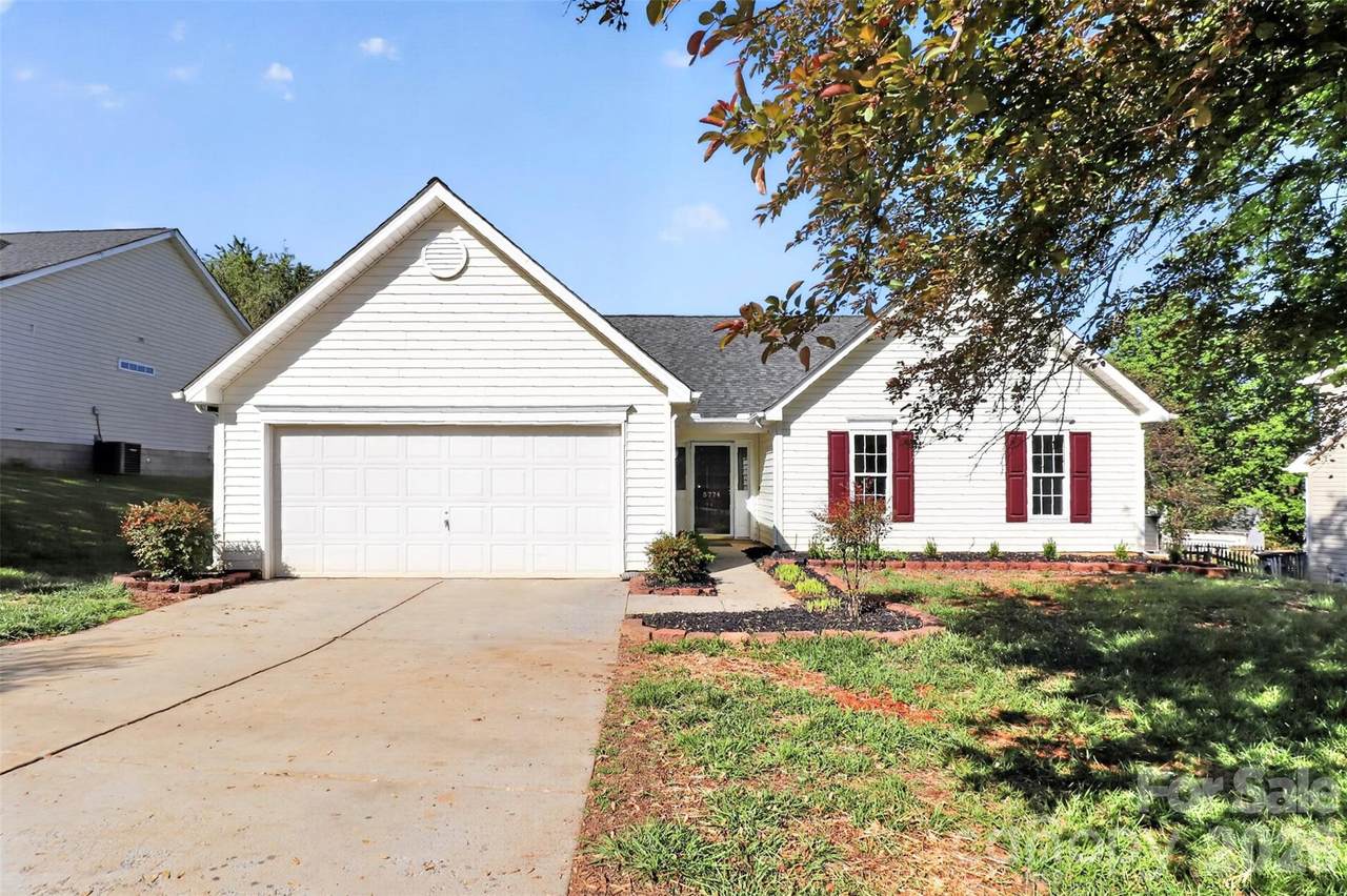 5774 Dove Point Drive - Photo 1