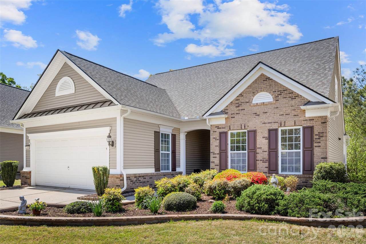 2190 Hartwell Lane - Photo 1