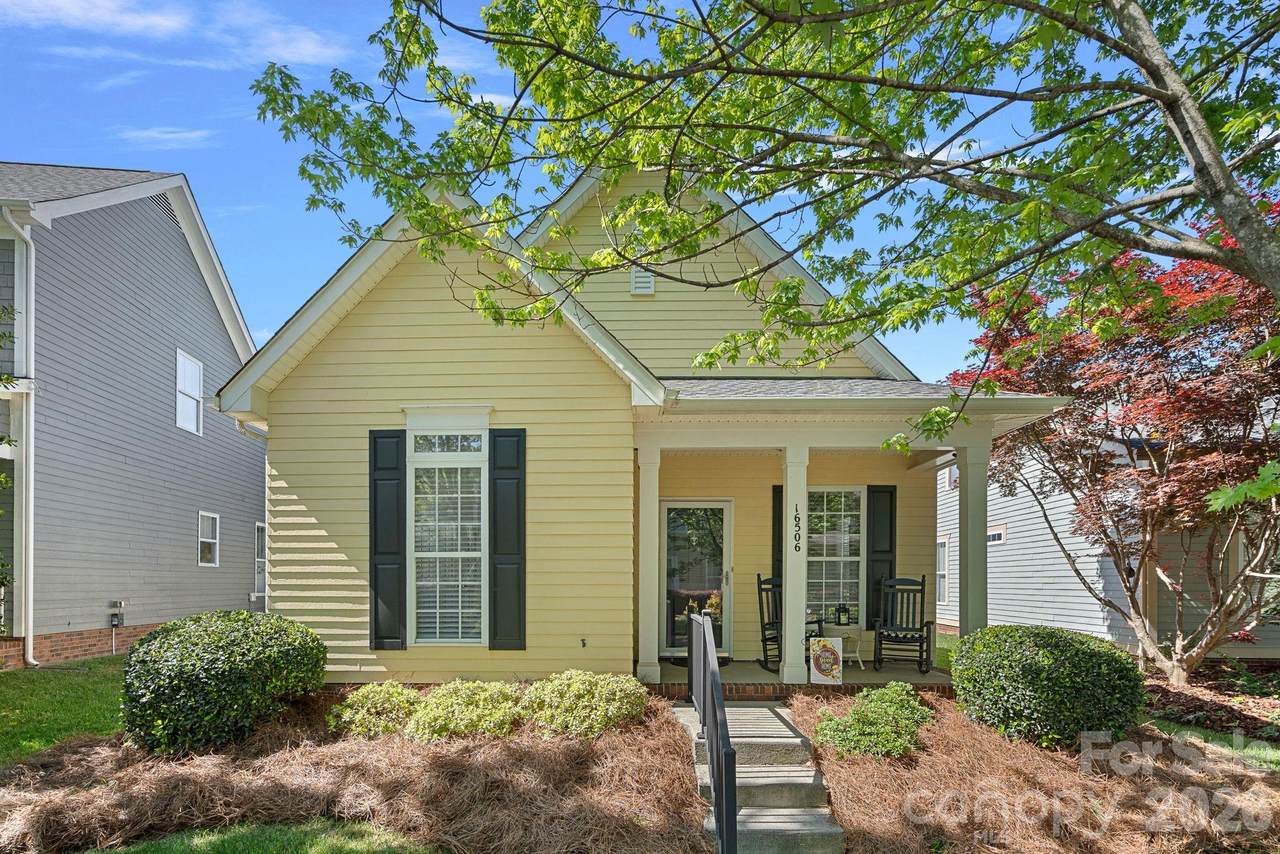 16506 Spruell Street - Photo 1
