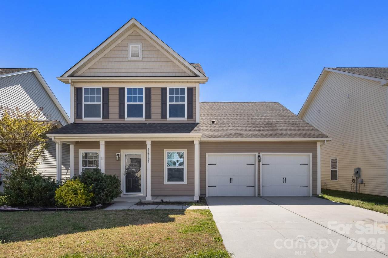 12863 Mustang Drive - Photo 1