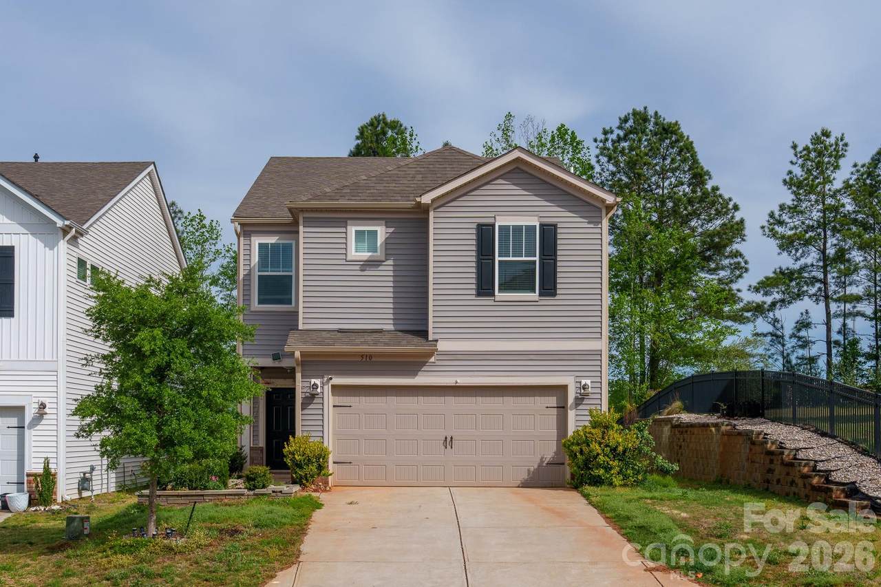 510 Palmarosa Street - Photo 1
