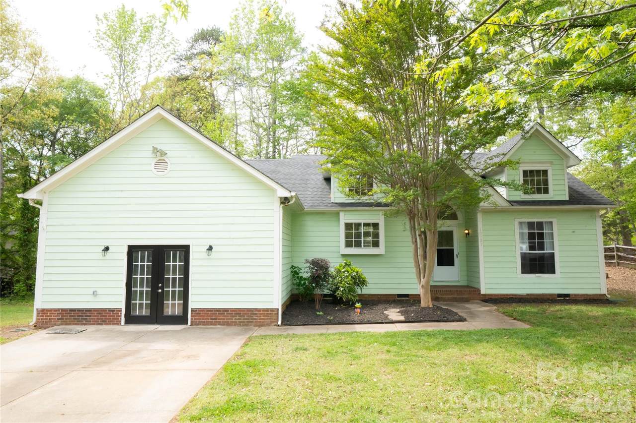 10737 Spruce Mountain Road - Photo 1