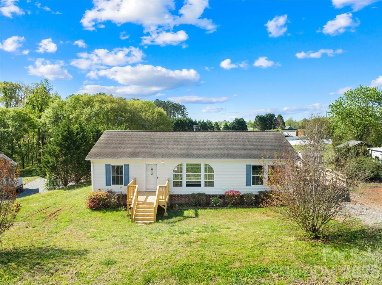 108 Ashland Court - Photo 1