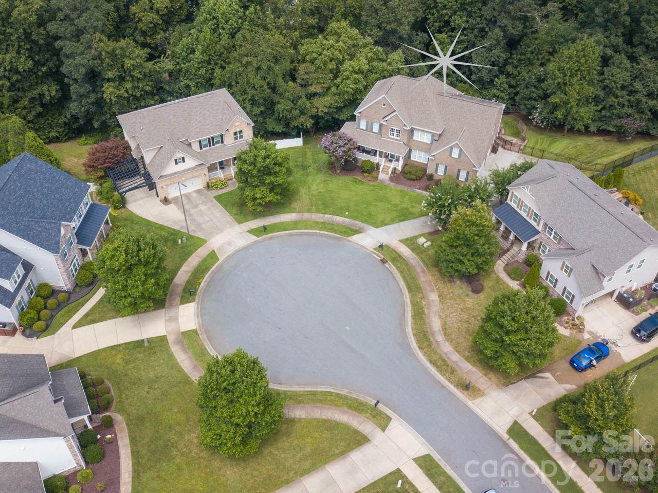 2652 Bedford Place - Photo 1