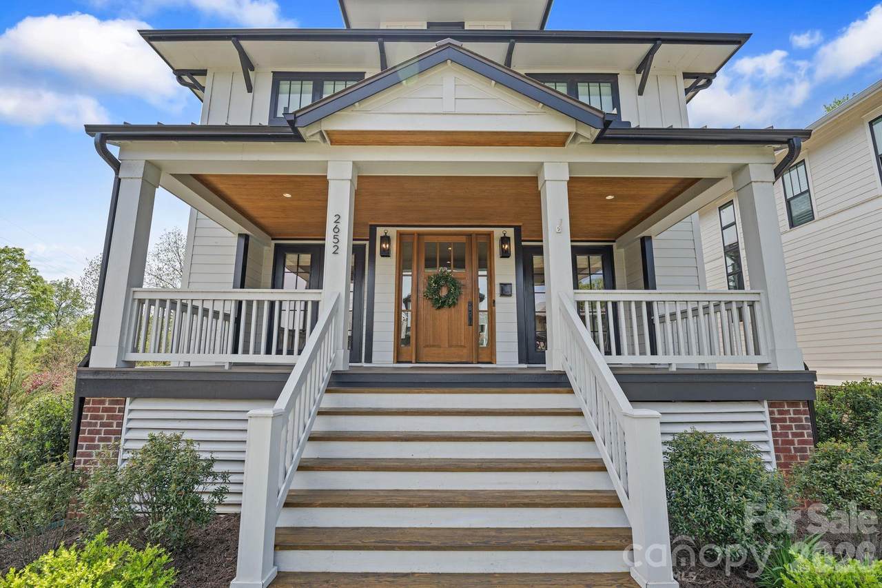 2652 Chesterfield Avenue - Photo 1