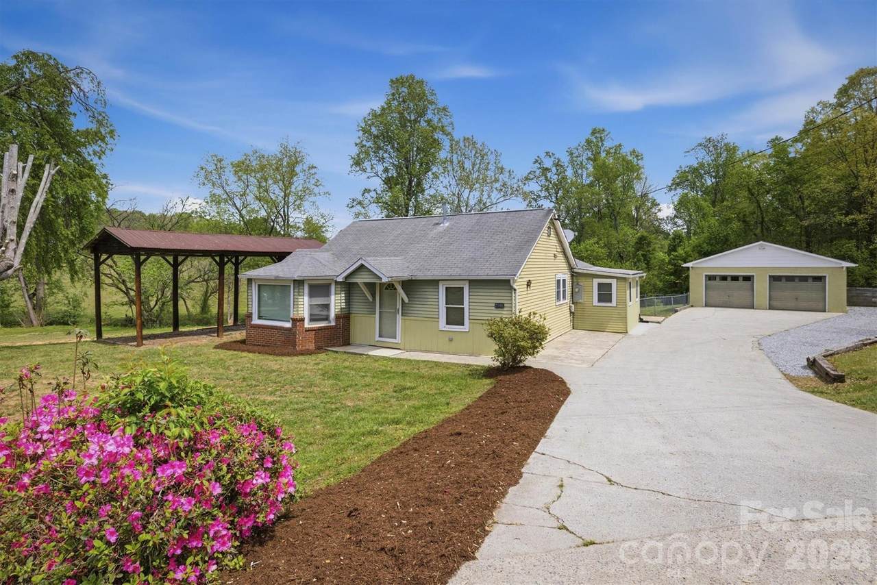 2566 Andrews Circle - Photo 1