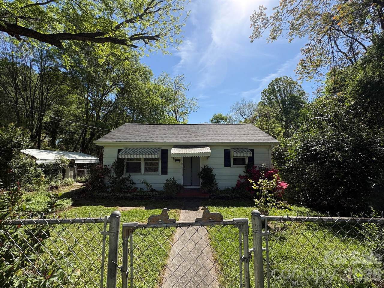 430 Columbia Street - Photo 1