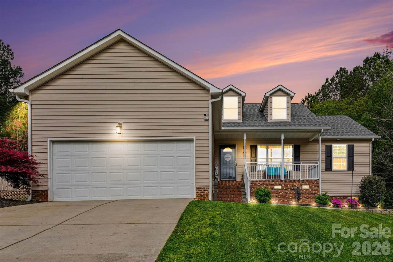 325 Eagle Creek Road - Photo 1