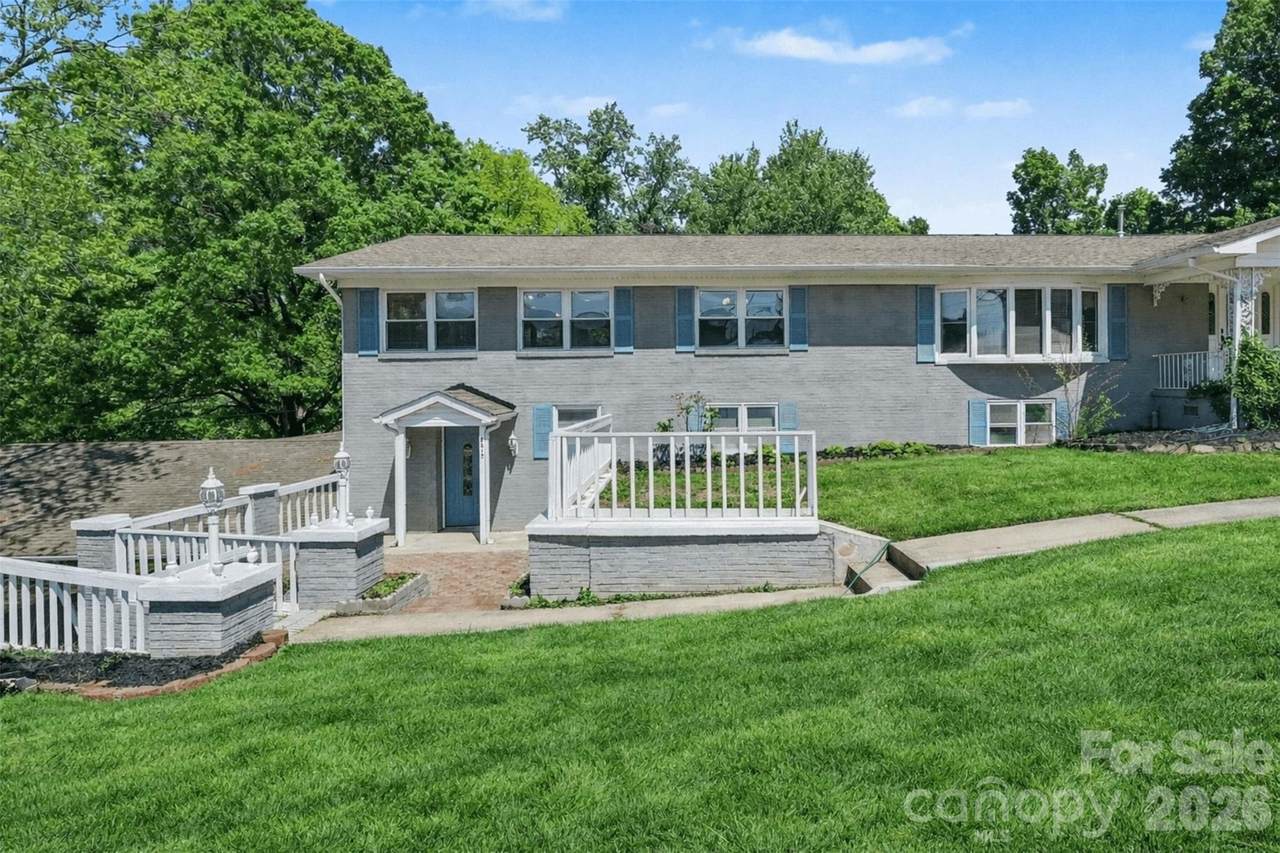 2617 Shady Lane Avenue - Photo 1