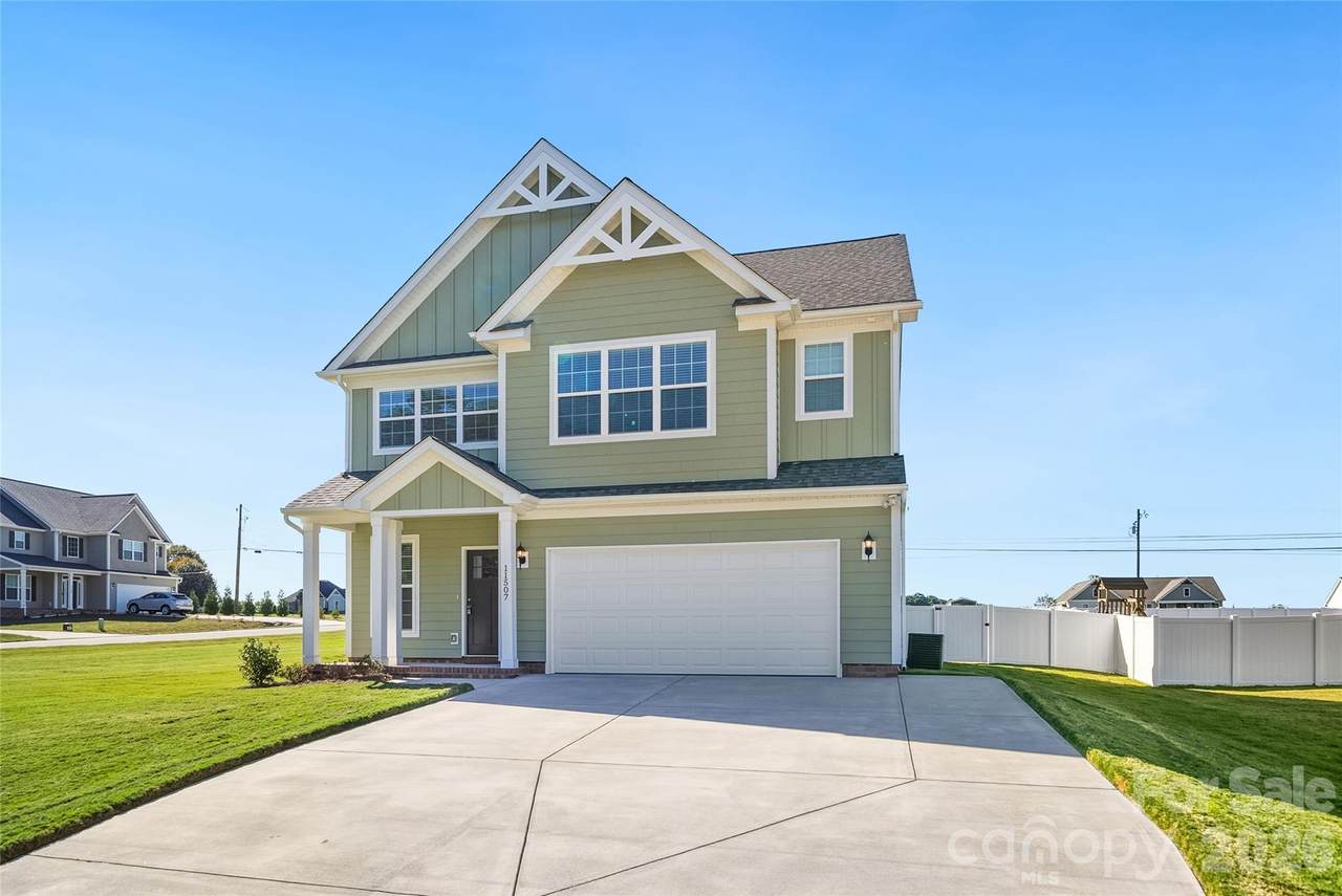 11507 Valley Oaks Lane - Photo 1