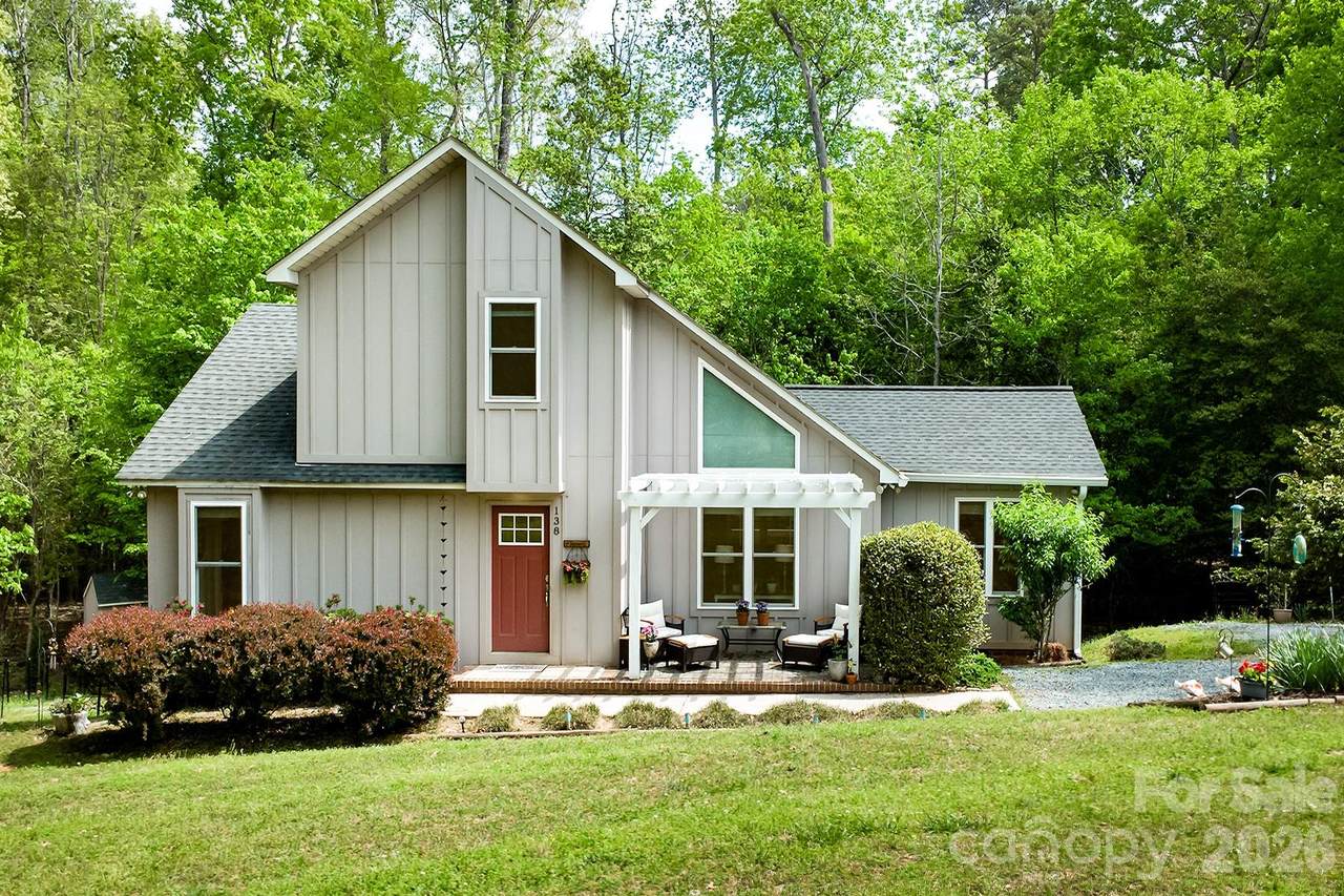 138 Uwharrie Court - Photo 1