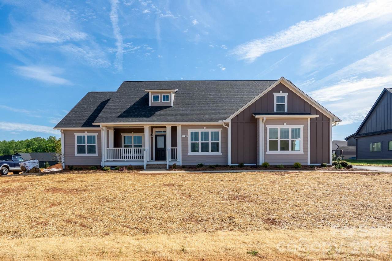 1199 Stonegate Drive - Photo 1