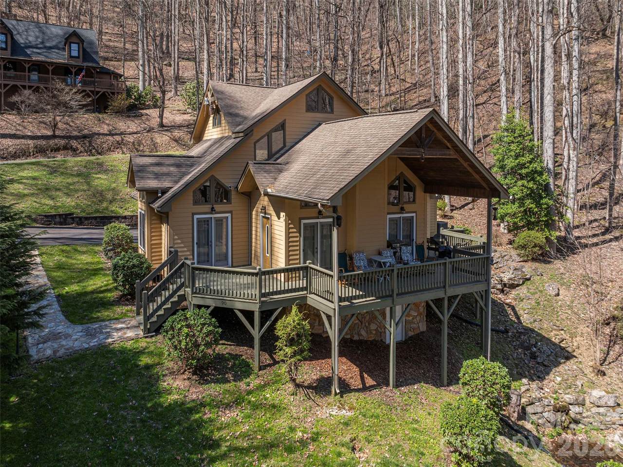 90 Lionheart Lane - Photo 1