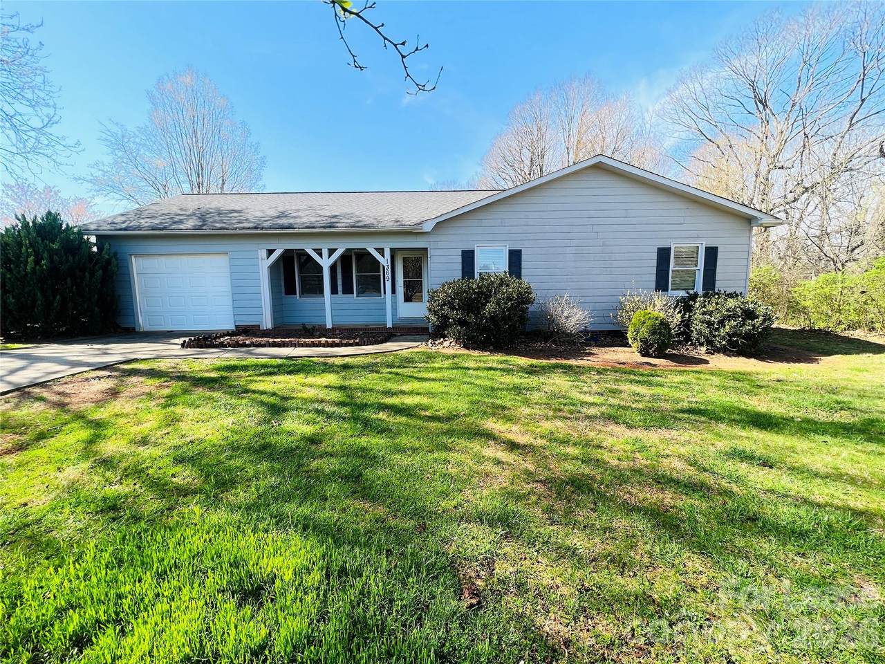 1369 Little Road - Photo 1