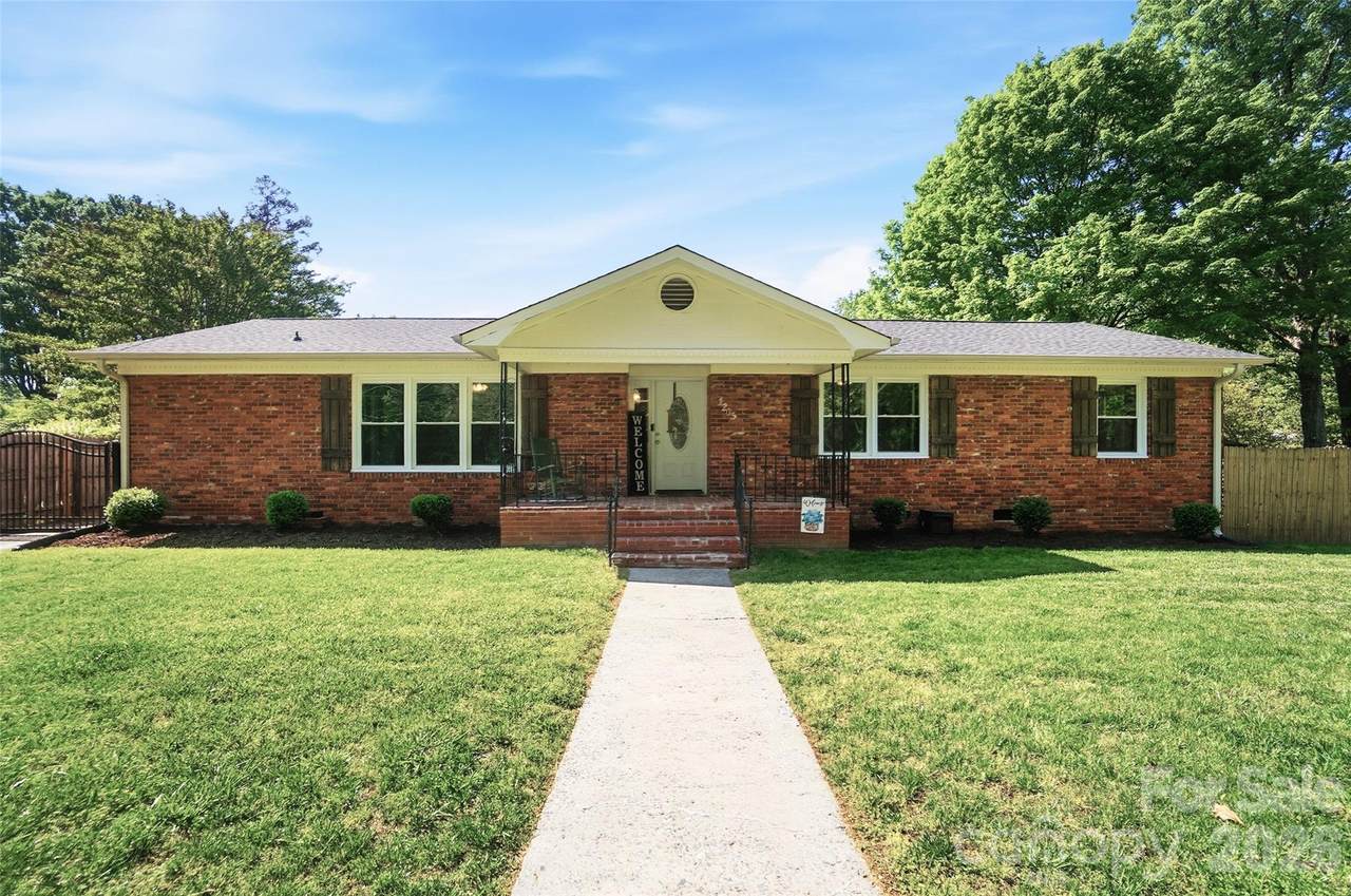 1205 Woodland Avenue - Photo 1