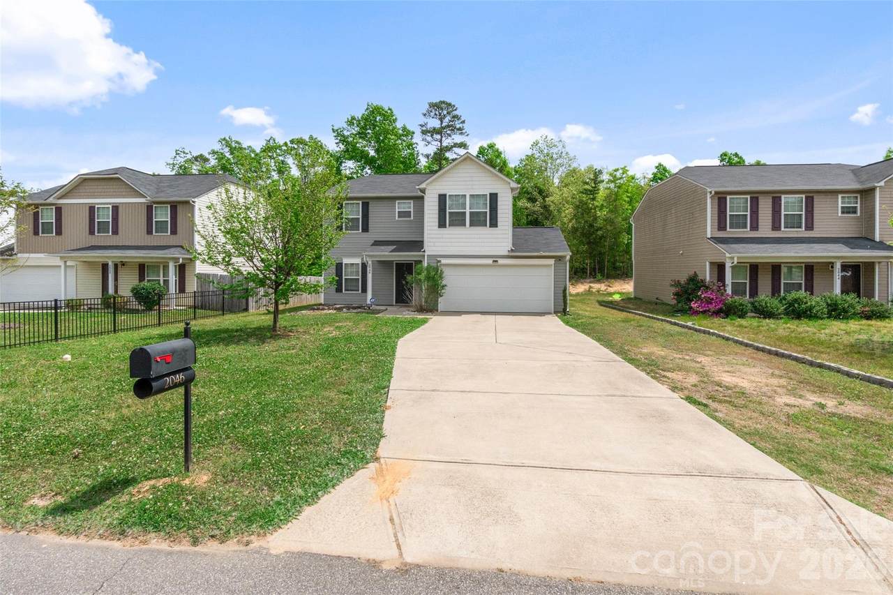 2046 Park Drive - Photo 1