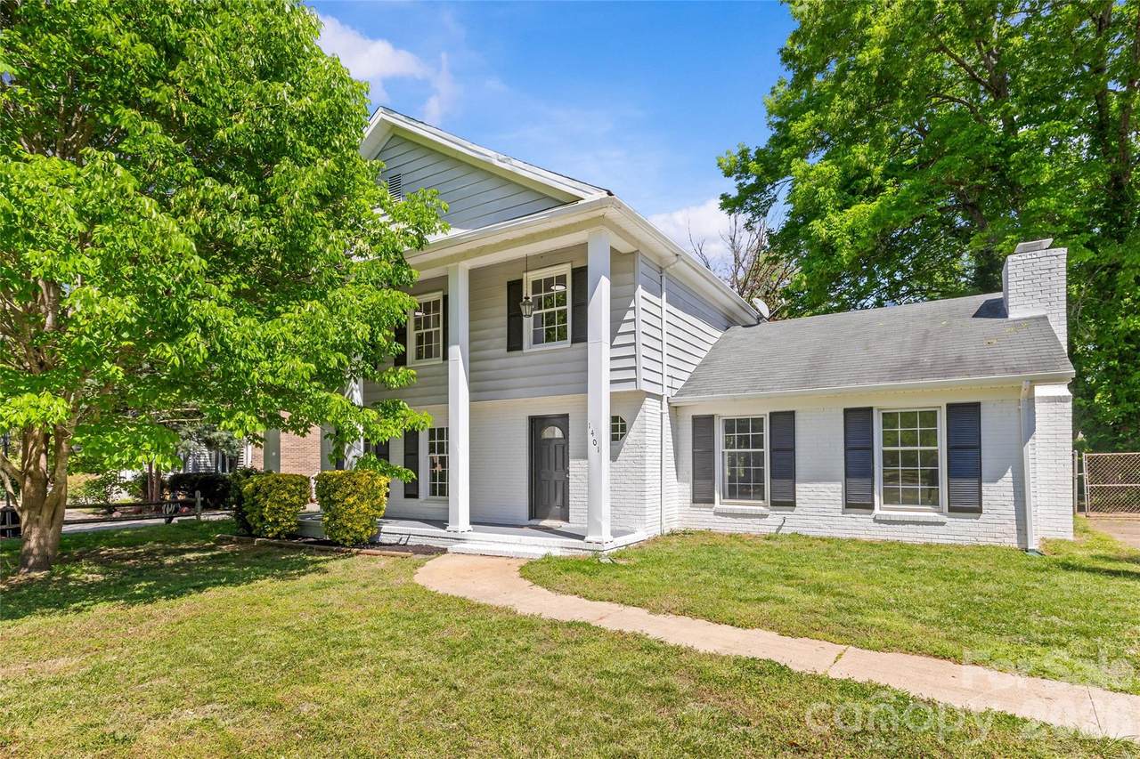 1401 Cedarwood Lane - Photo 1