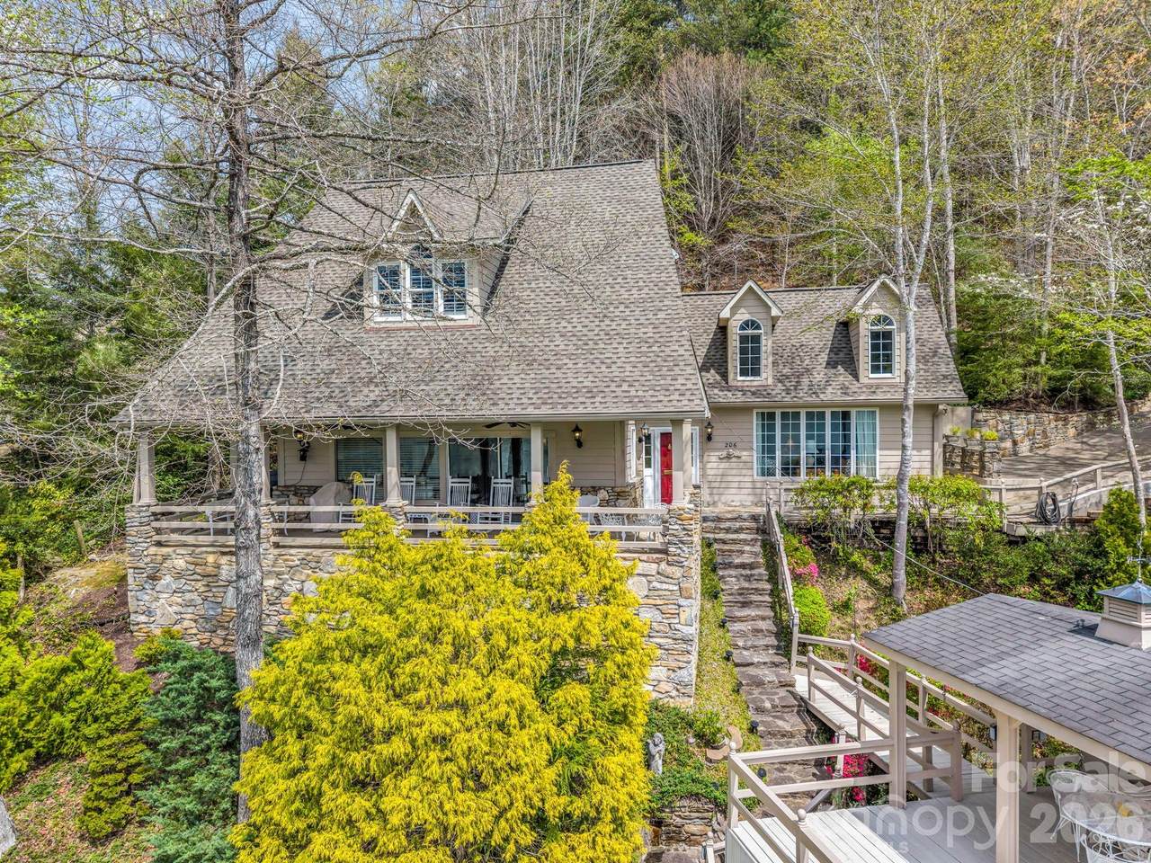 206 Lakeridge Road - Photo 1