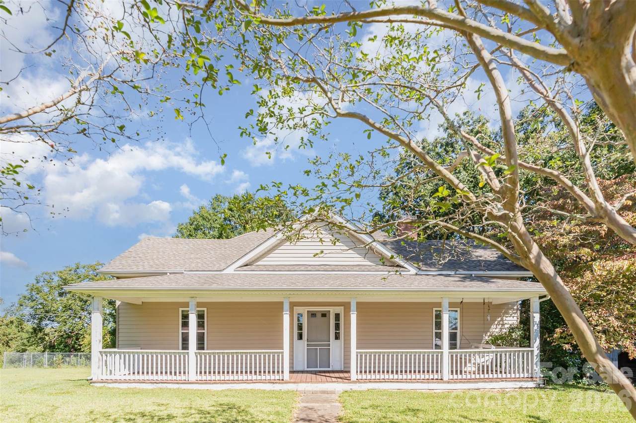 4030 Peachtree Street - Photo 1
