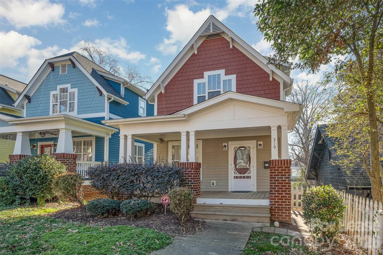 319 Woodvale Place - Photo 1