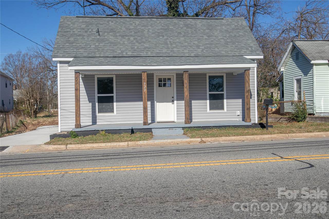 929 Long Street - Photo 1