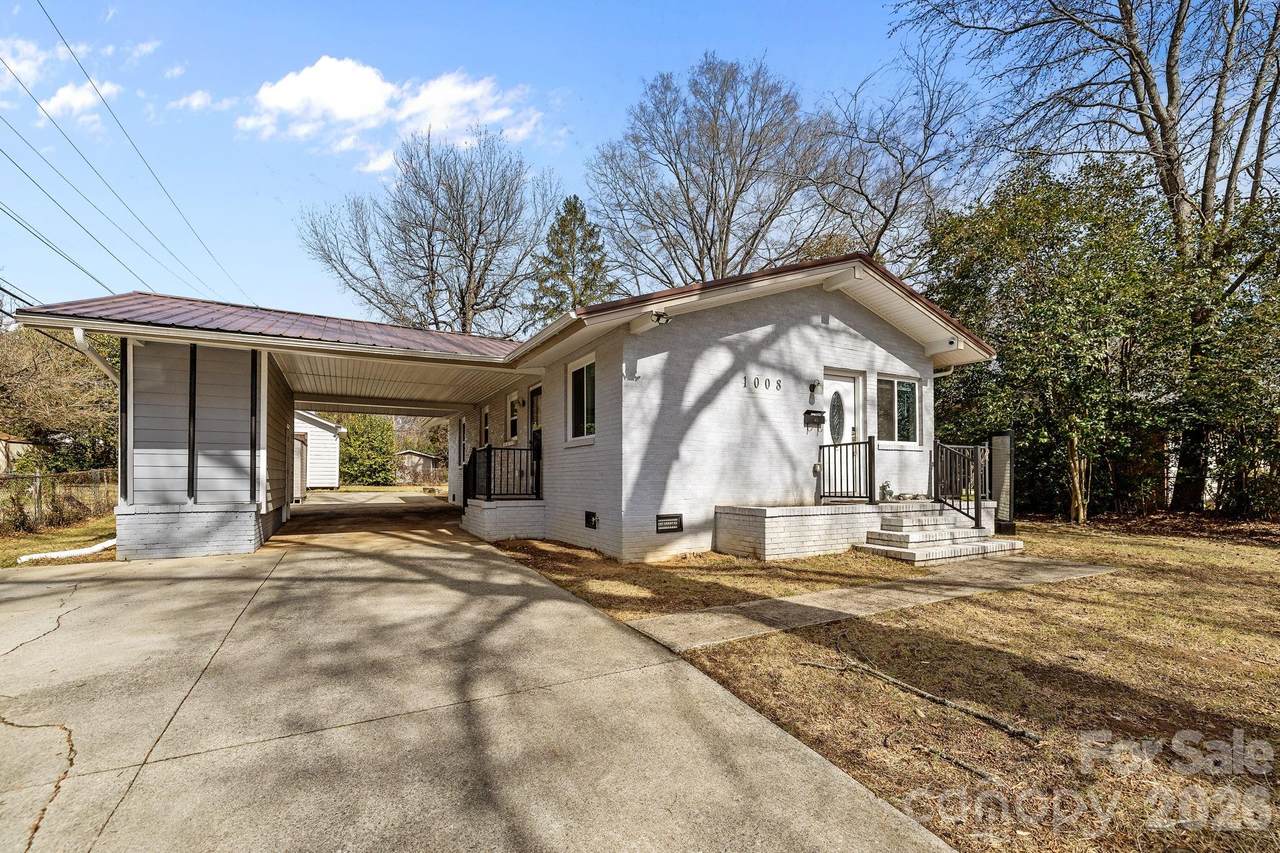 1008 Clanton Road - Photo 1
