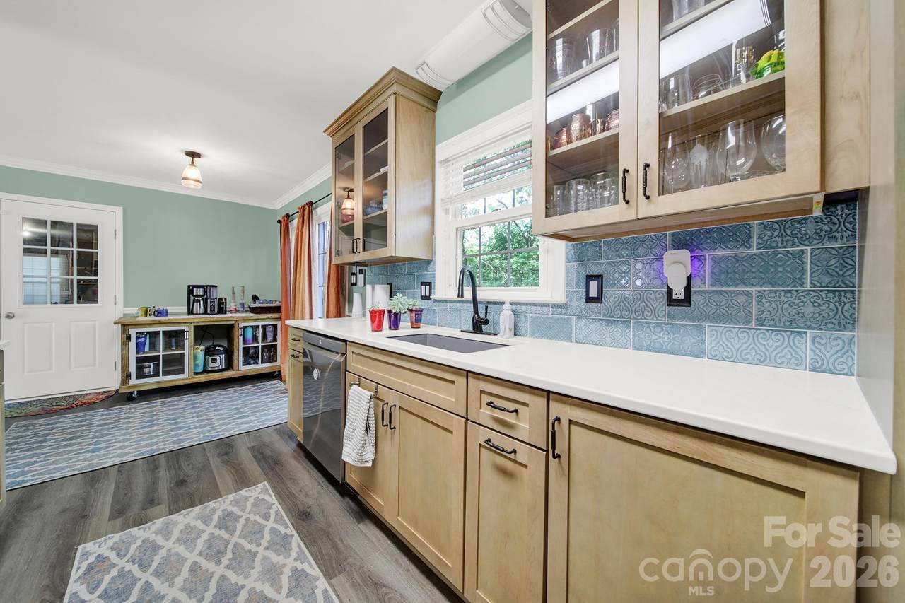 https://bt-photos.global.ssl.fastly.net/cmls/1280_boomver_1_4370557-1.jpg