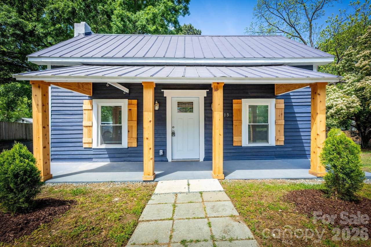 19513 Meridian Street - Photo 1
