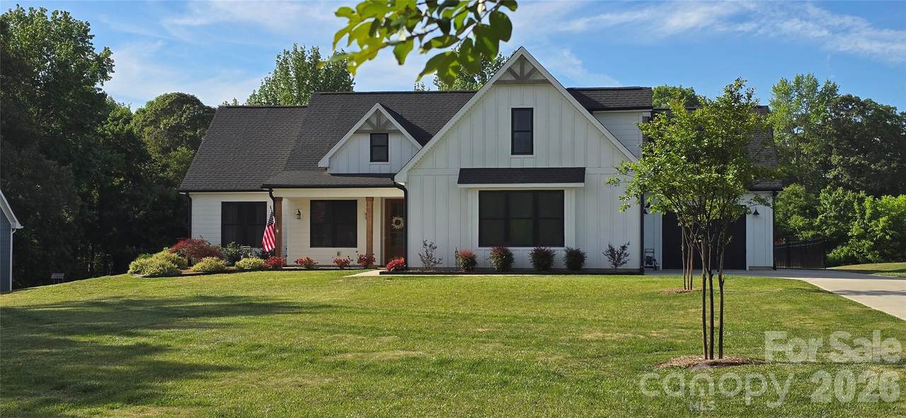 5282 Lake Glenn Drive - Photo 1