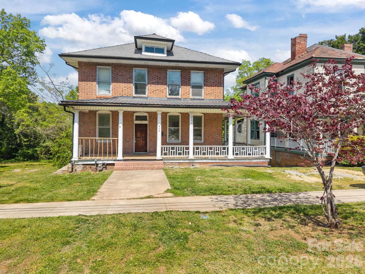 808 Main Street - Photo 1