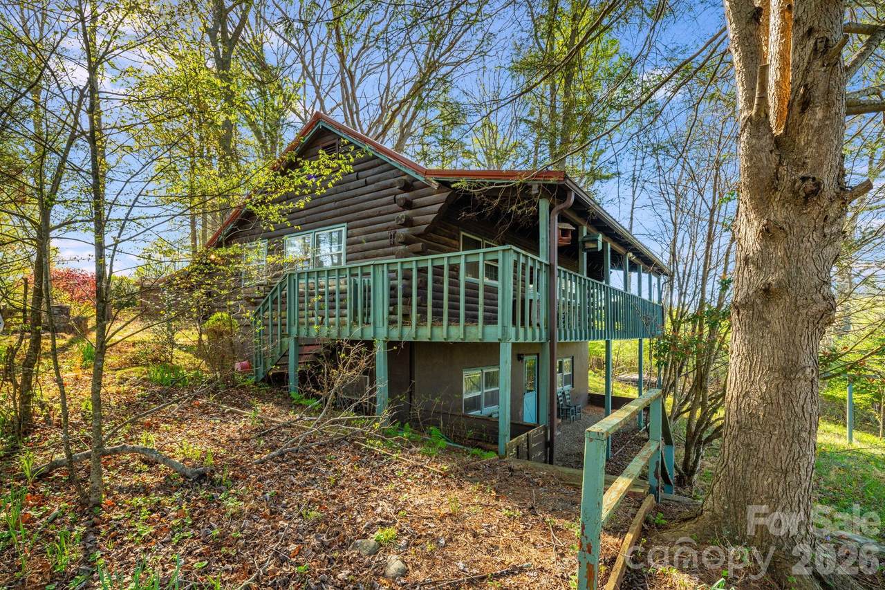770 Echo Hill Drive - Photo 1
