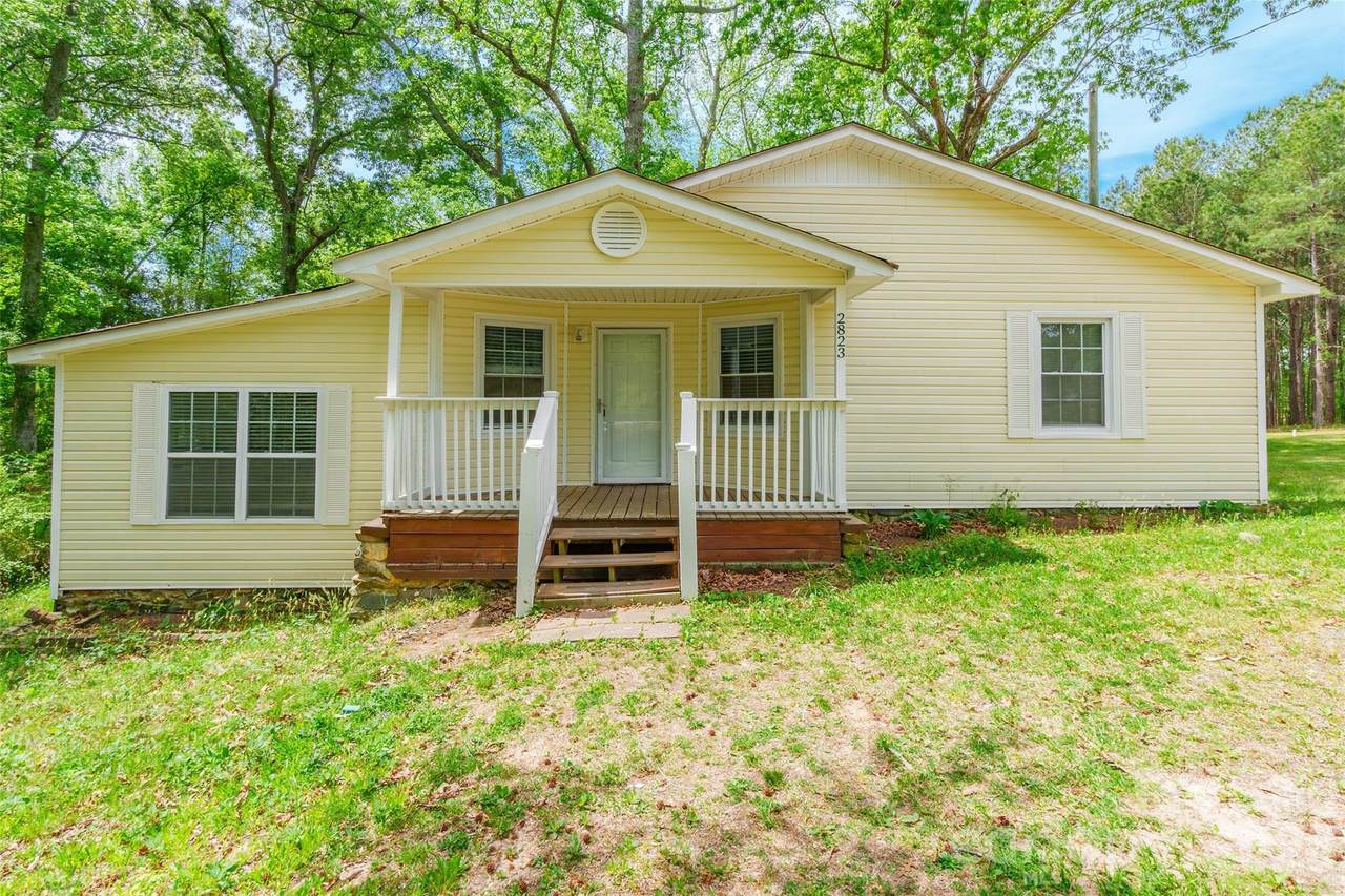 2823 Lyndell Way - Photo 1