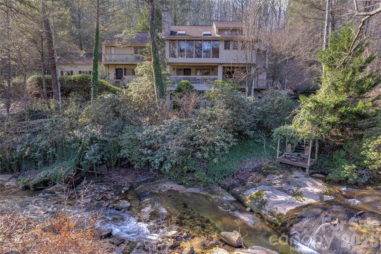 171 Fairway Drive - Photo 1