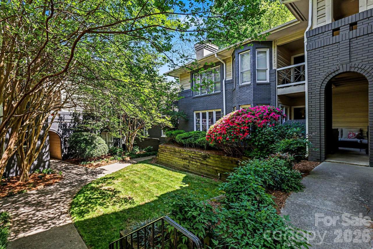 601 Queens Road - Photo 1