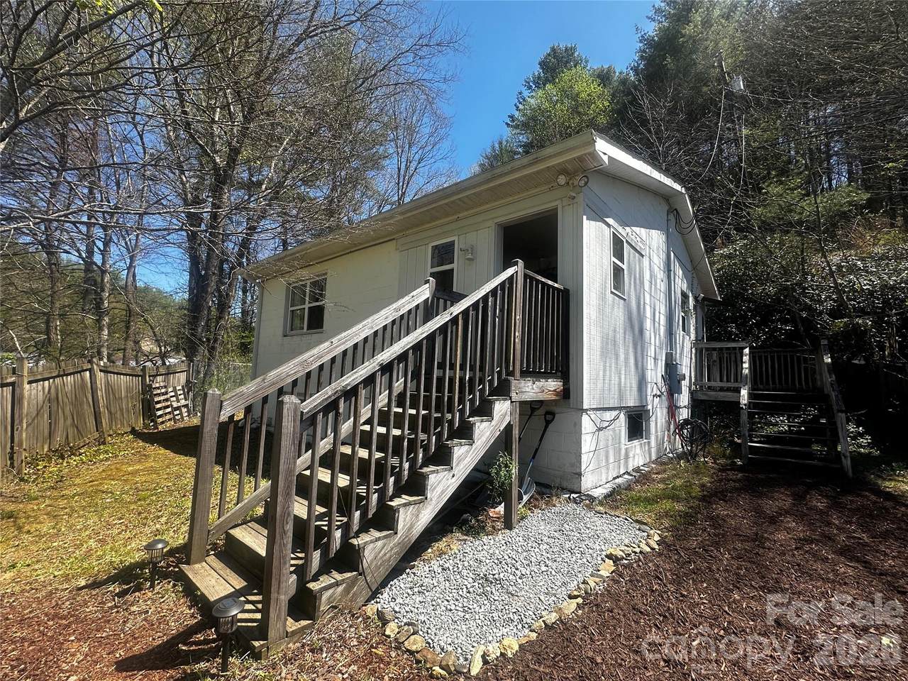 9 Poplar Drive - Photo 1