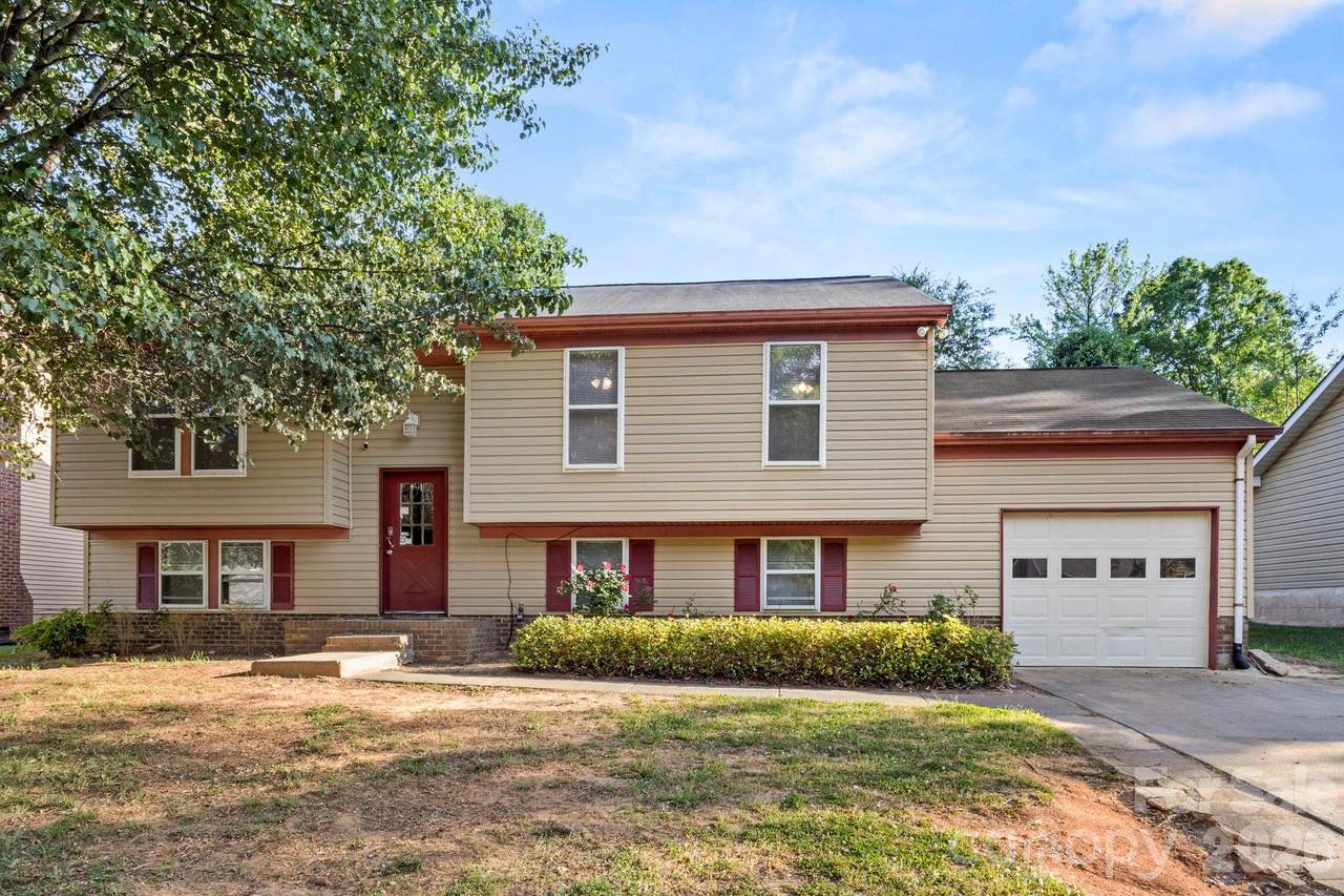 6018 Misty Way Lane - Photo 1