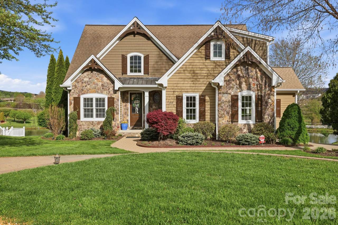 138 Turnberry Court - Photo 1