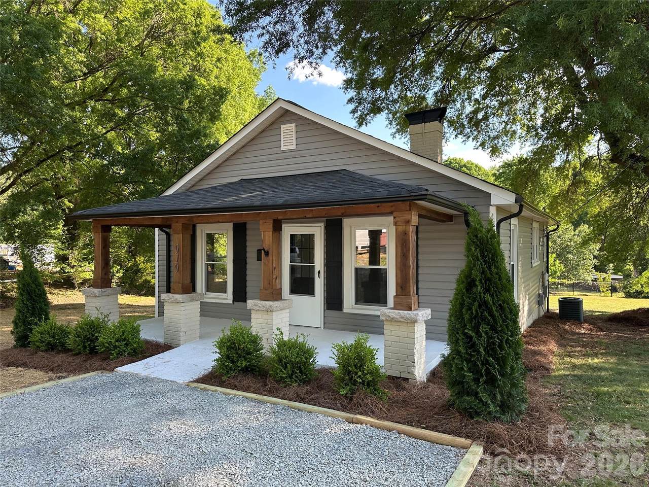 919 Orangewood Street - Photo 1