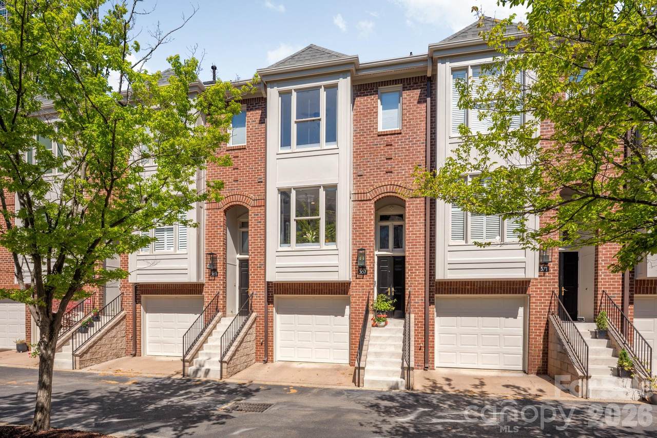 367 7th Street - Photo 1