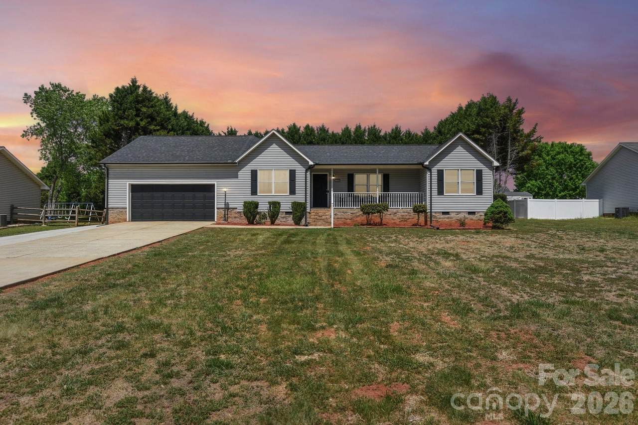 140 Clearview Road - Photo 1