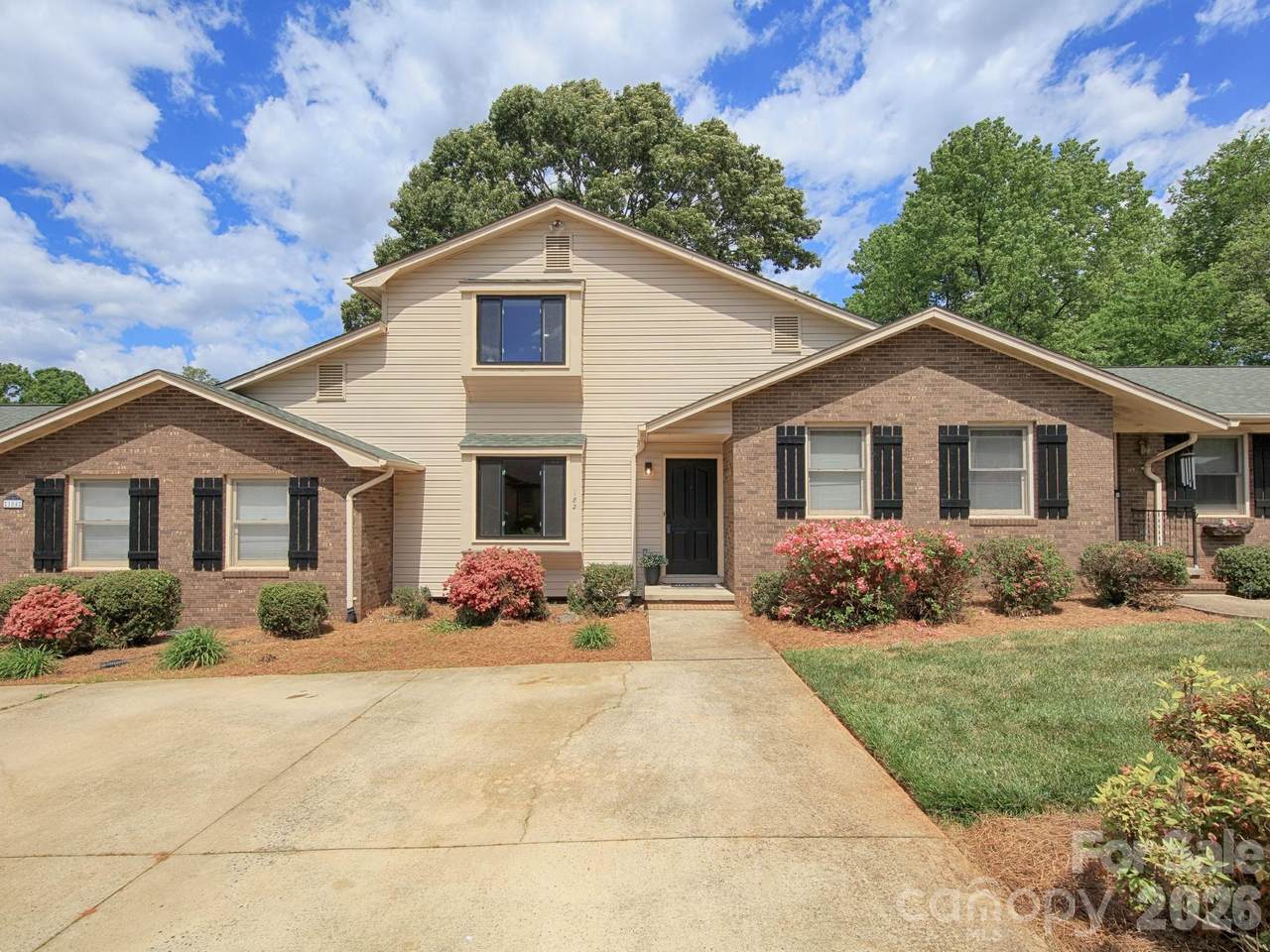 182 Calvin Street - Photo 1