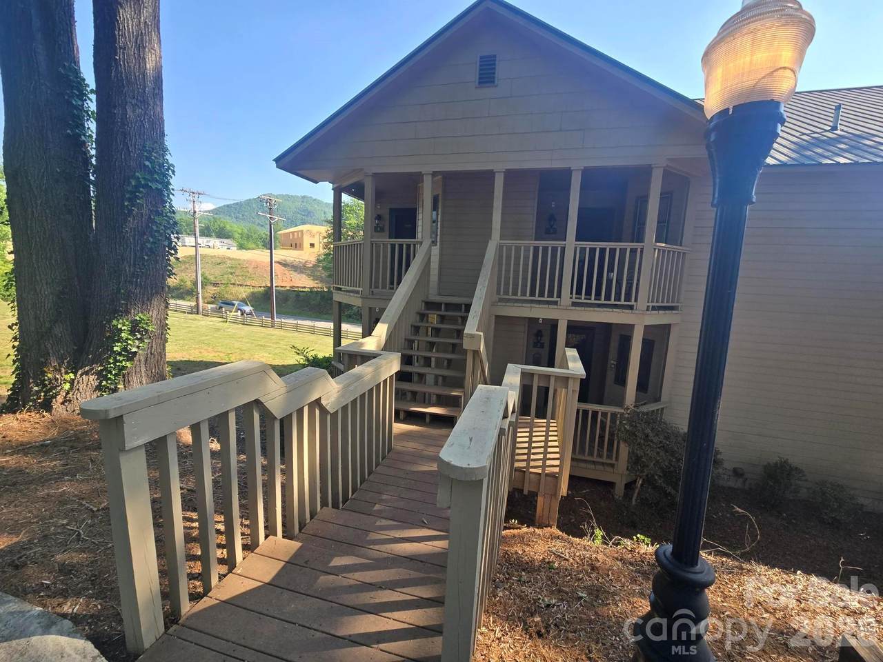 160 Whitney Boulevard - Photo 1