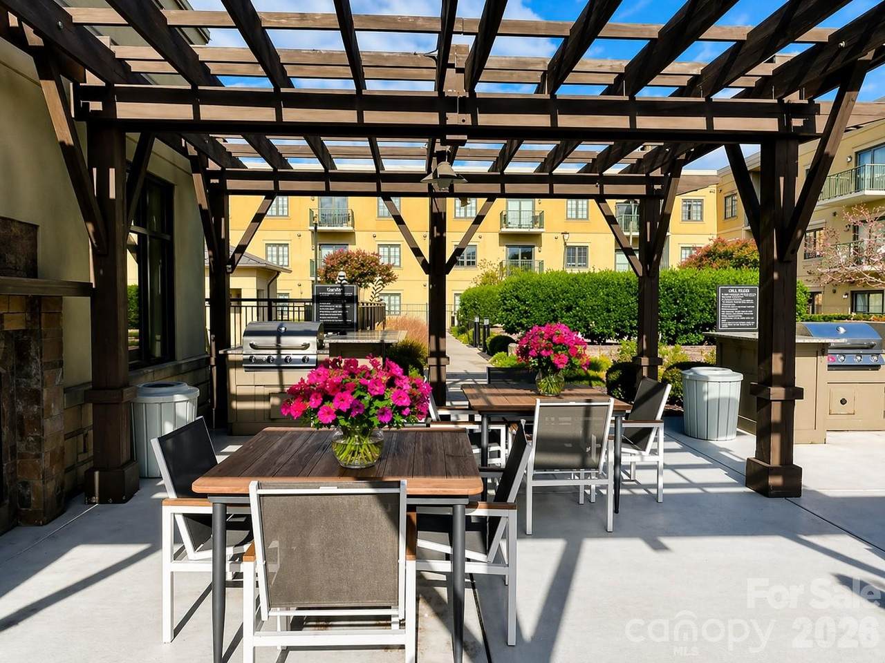 720 Governor Morrison Street - Photo 1