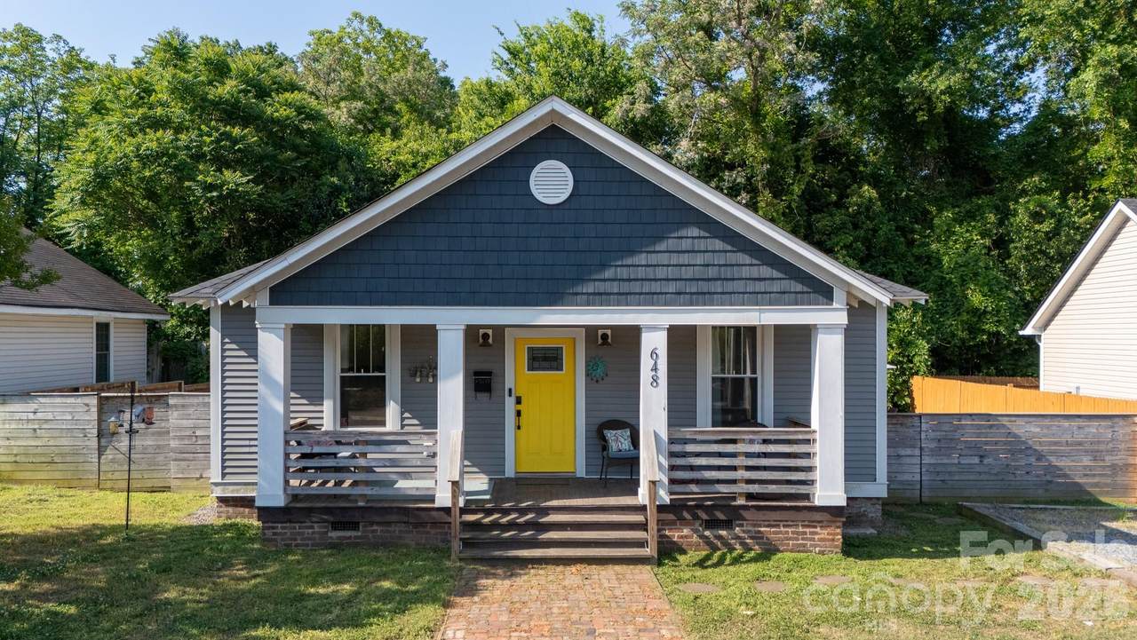 648 Izard Street - Photo 1