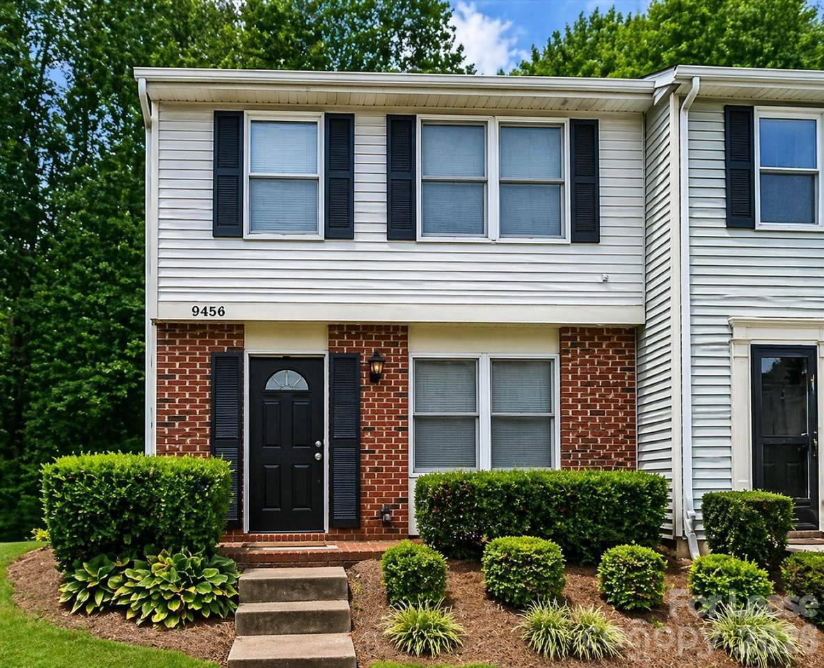 9456 Lexington Circle - Photo 1
