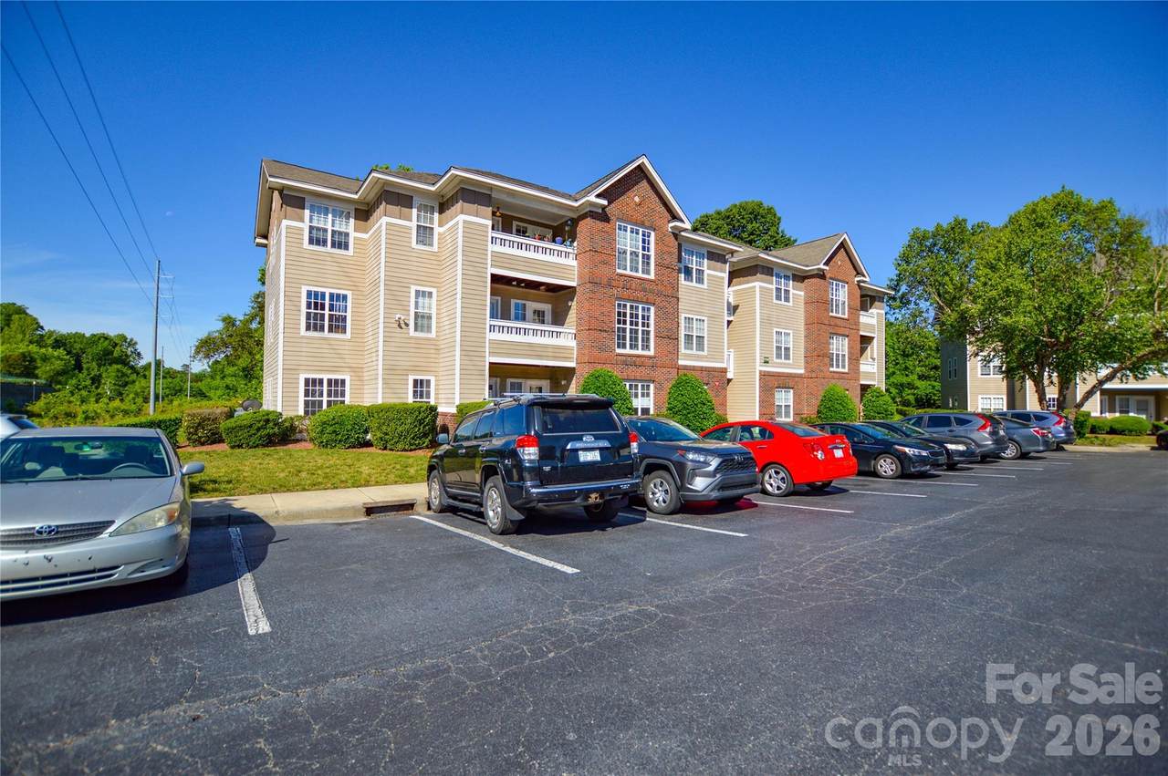 9709 Campus Walk Lane - Photo 1