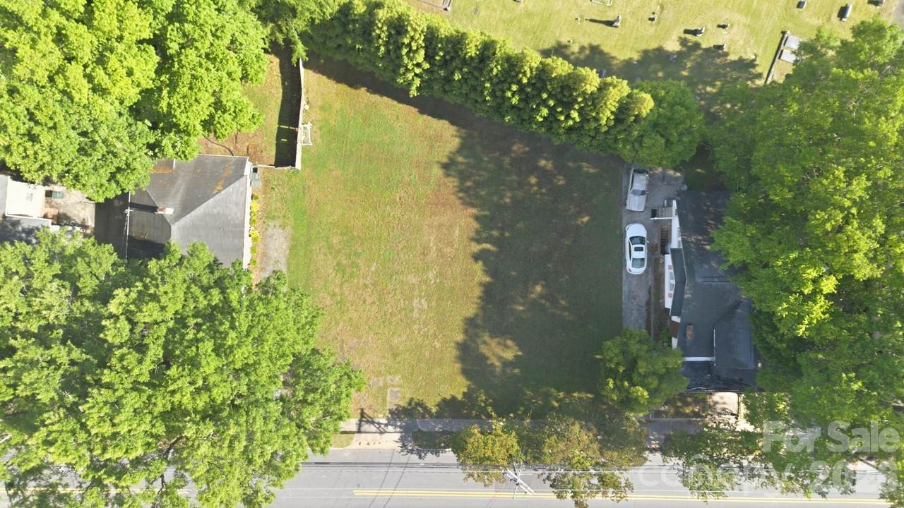 424 2nd Avenue - Photo 1