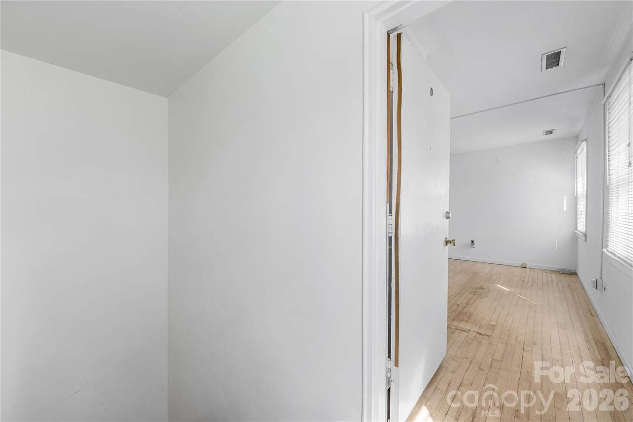 https://bt-photos.global.ssl.fastly.net/cmls/1280_boomver_1_4376835-1.jpg