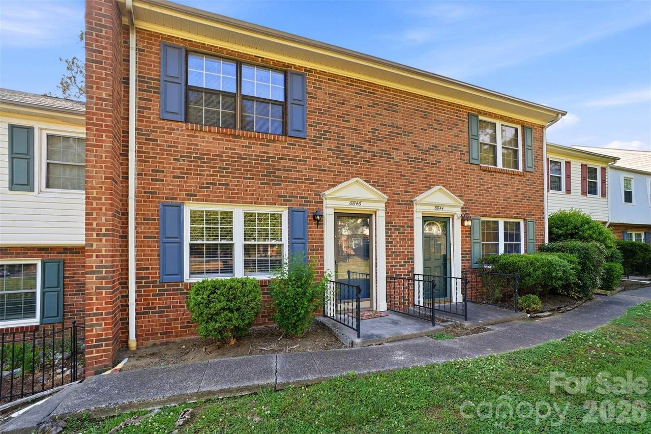 8846 Hunter Ridge Drive - Photo 1