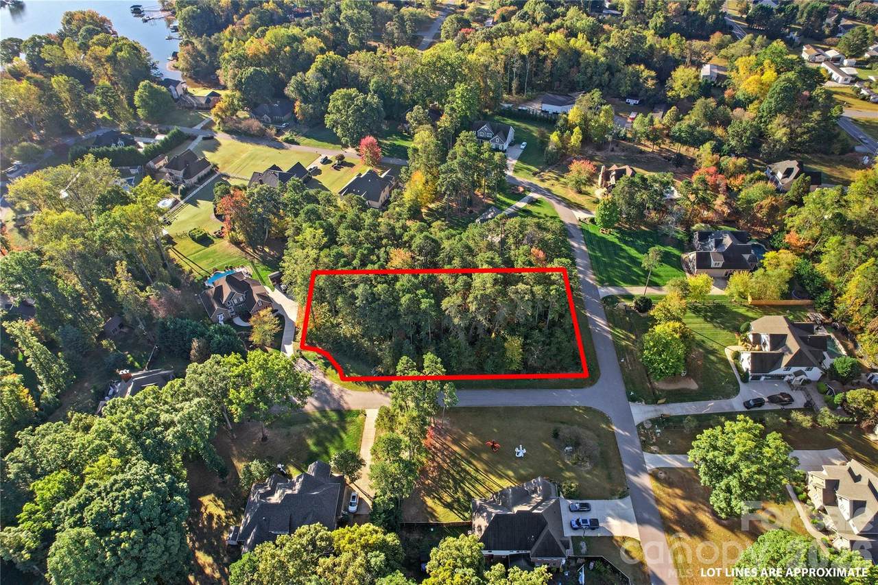 254 Woodstream Circle - Photo 1